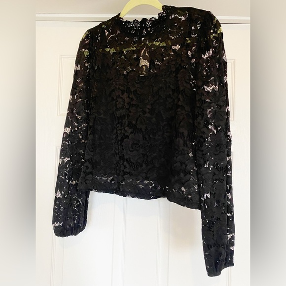 EUC wild fable Elegant Black Lace Long Sleeve Top in Size Medium - Picture 3 of 11